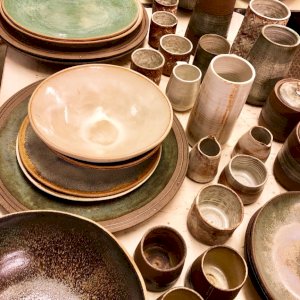 Sneak peak at the handmade tableware pieces we will be selling at The Progress Holiday Brunch Market this Sunday from 11am-3pm. It’s our favorite holiday event and the one of the only “trade events” we are doing in 2018! Don’t miss out - it’s amazing!