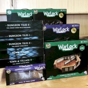 Level up your RPG table with the new WizKids WarLock Tile system! Whether your adventures take you to elaborate underground Dungeons or to a relaxing tavern atmosphere, these premium “4D” clip panel tiles accommodate any table and scenario you need.