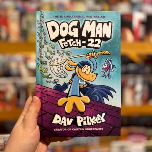 The newest Dog Man is in the house! Chances are you have a young reader in your life that has this on their wishlist- come in and snag your copy today! 🐶🦴