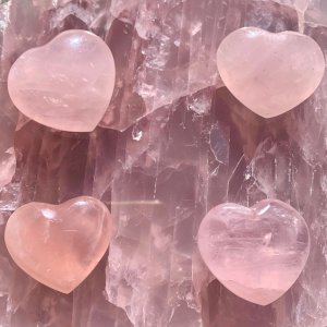 Small Rose Quartz Hearts are back along with more slabs and spheres! Rose Quartz is perfect for invoking love in your life ❤️✨