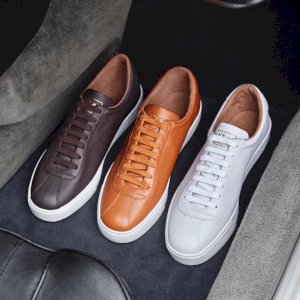 Men’s Italian soft leather sneakers for every outfit. $139, use code VESPA for 10% off!